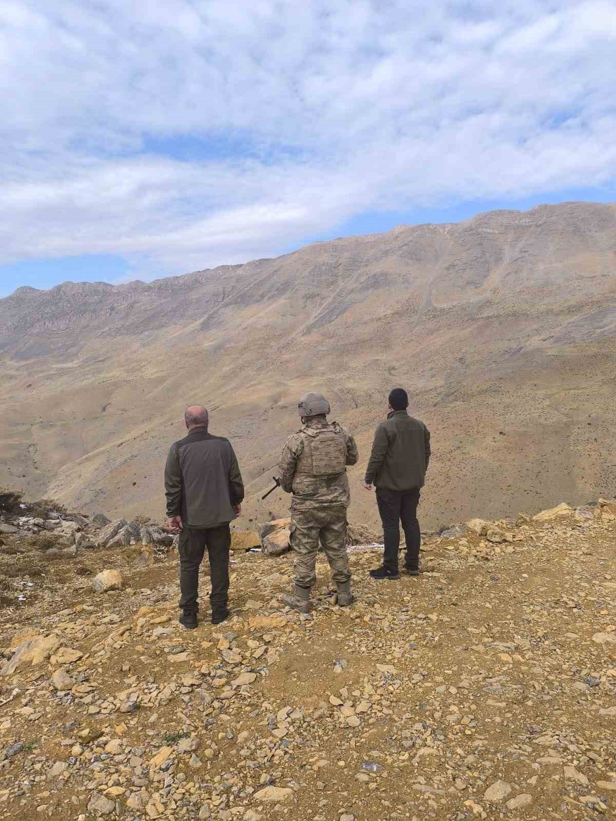 Siirt&rsquo;te ka&ccedil;ak avcılıkla m&uuml;cadele devem ediyor
