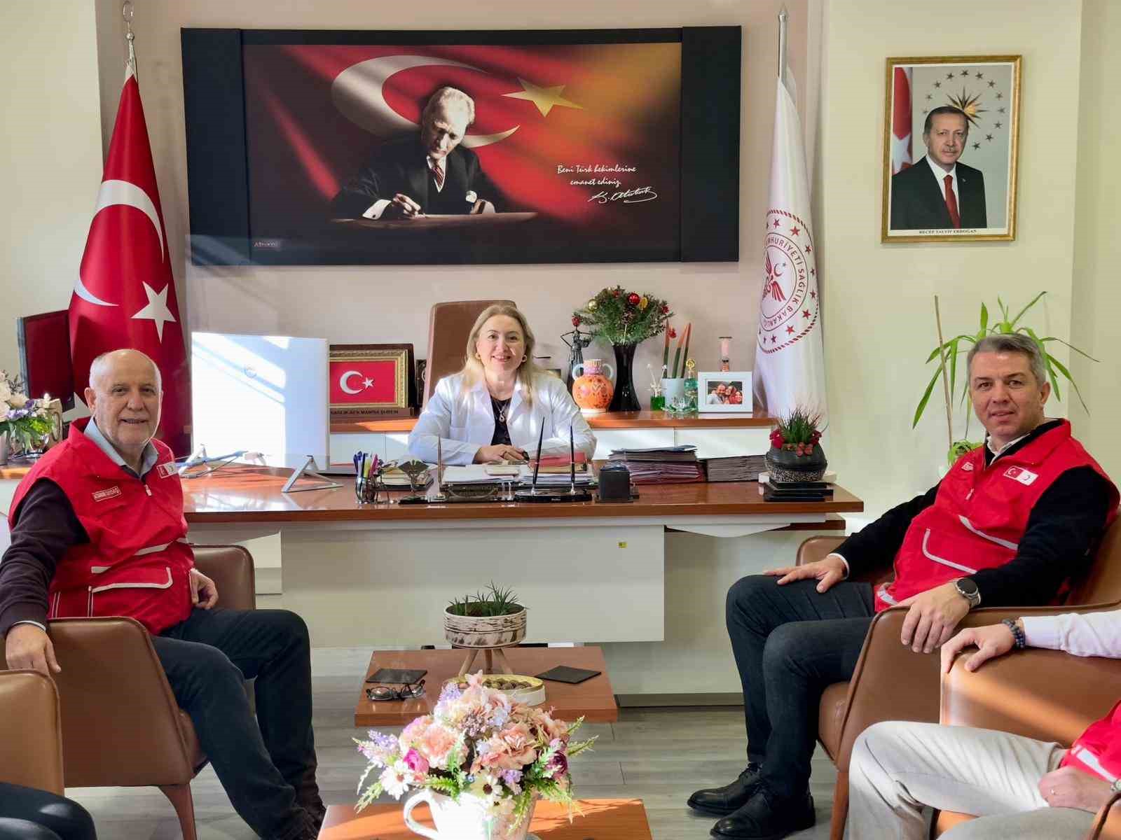 T&uuml;rk Kızılay Manisa&rsquo;dan Merkezefendi Devlet Hastanesi&rsquo;ndeki hastalara destek
