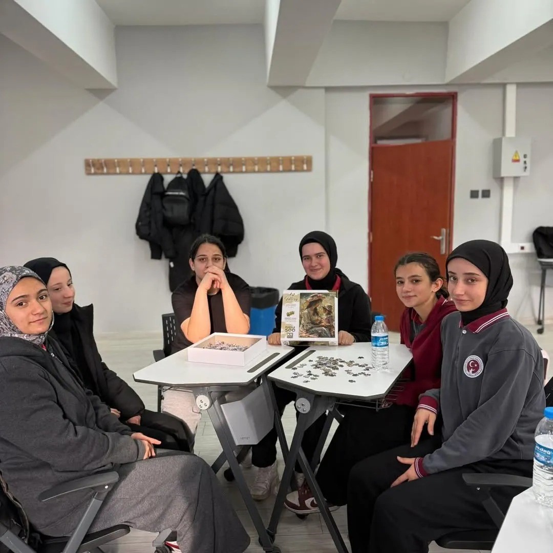 Boyabat&rsquo;ta &ouml;ğrenciler ve veliler birlikte &uuml;retti
