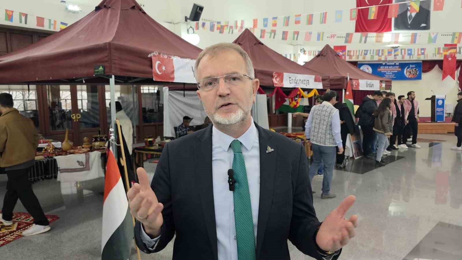 K&uuml;tahya&rsquo;da uluslararası &ouml;ğrenciler buluştu
