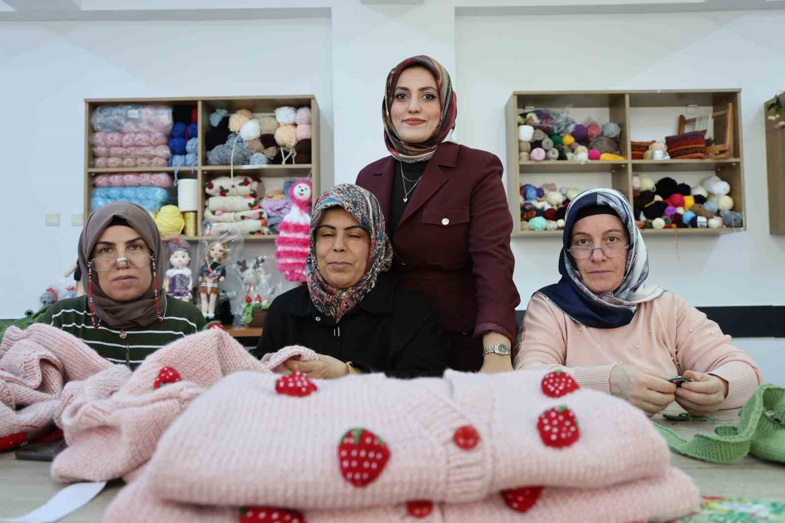 El emeği g&ouml;z nuru amigurumiler, Elazığ&rsquo;dan İngiltere&rsquo;ye
