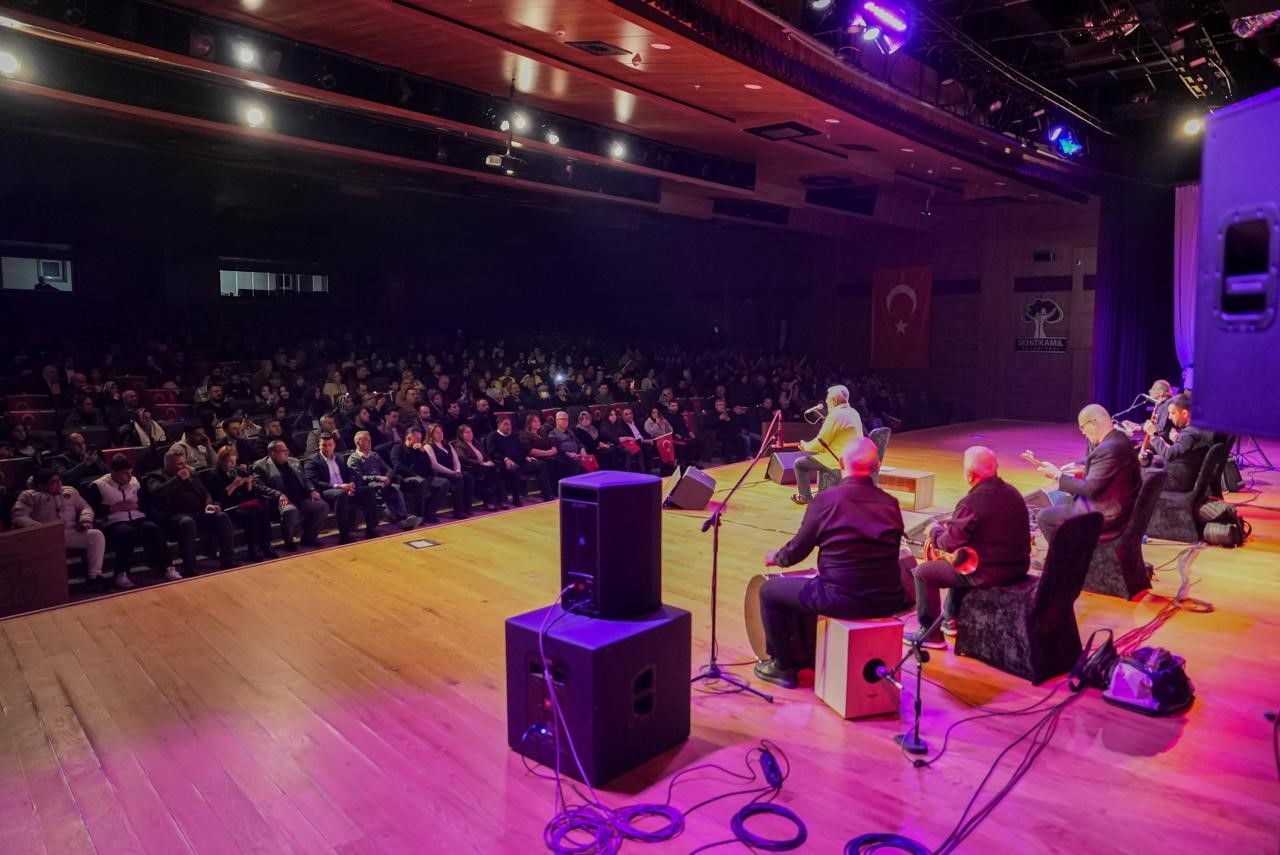 Şehitkamil&rsquo;de 25 Aralık Coşkusu Kahramanlık T&uuml;rk&uuml;leri
