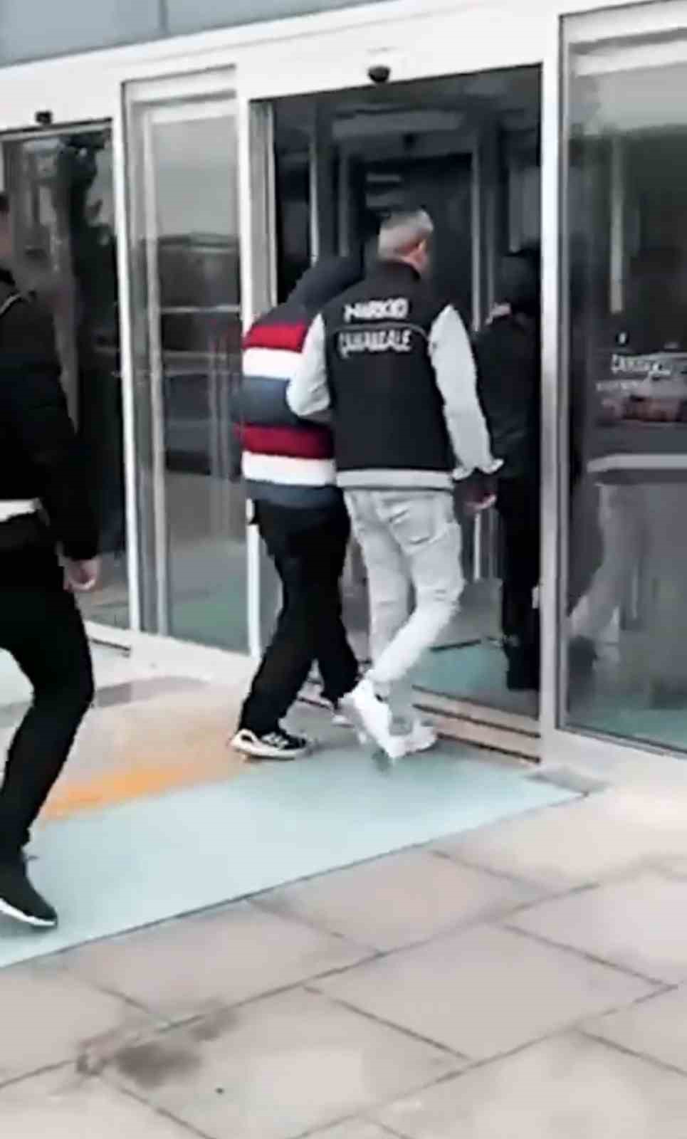 &Ccedil;anakkale&rsquo;de uyuşturucu operasyonuna 6 tutuklama
