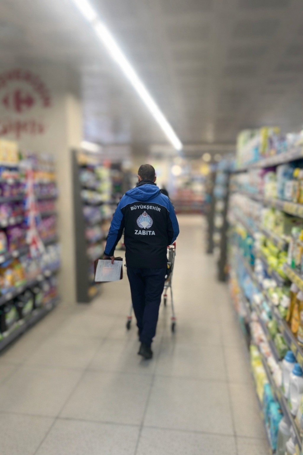 Balıkesir&rsquo;de zabıtadan yılbaşı &ouml;ncesi yoğun denetim
