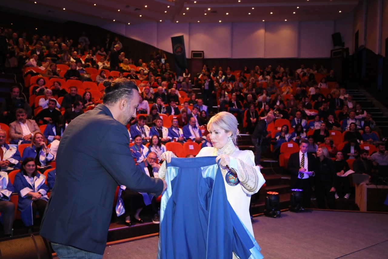 Akdeniz Üniversitesi’nde akademik tören gururu