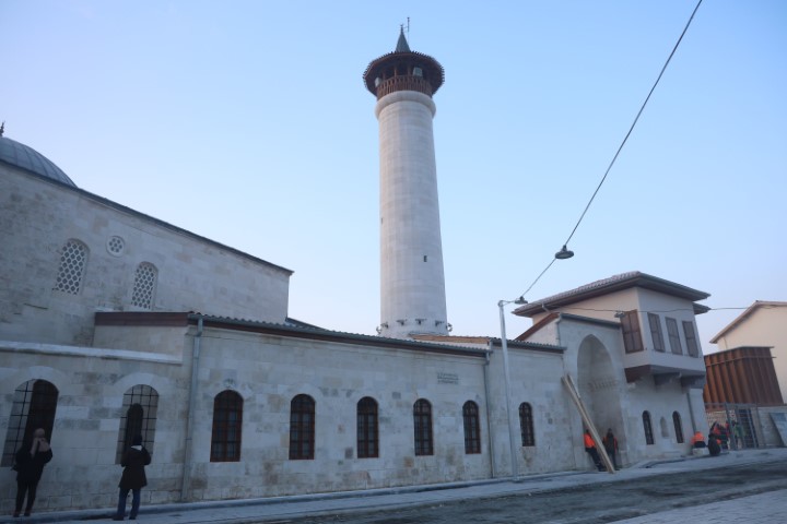 Depremde yerle bir olan Habibi Neccar Cami, restorasyon &ccedil;alışmalarıyla yeniden hayat buldu