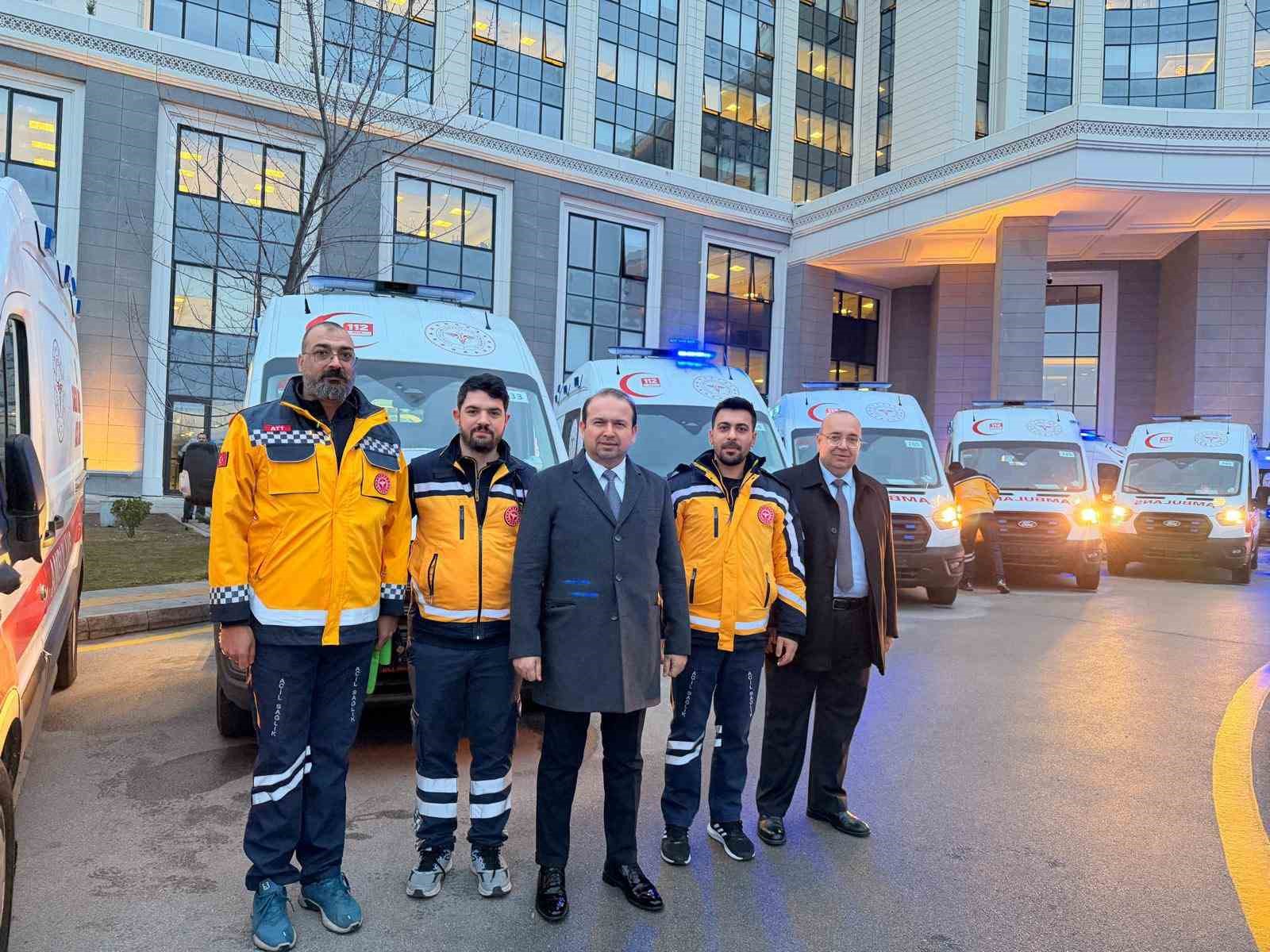 Aydın&rsquo;a tahsis edilen yeni ambulanslar hizmet i&ccedil;in yola &ccedil;ıktı
