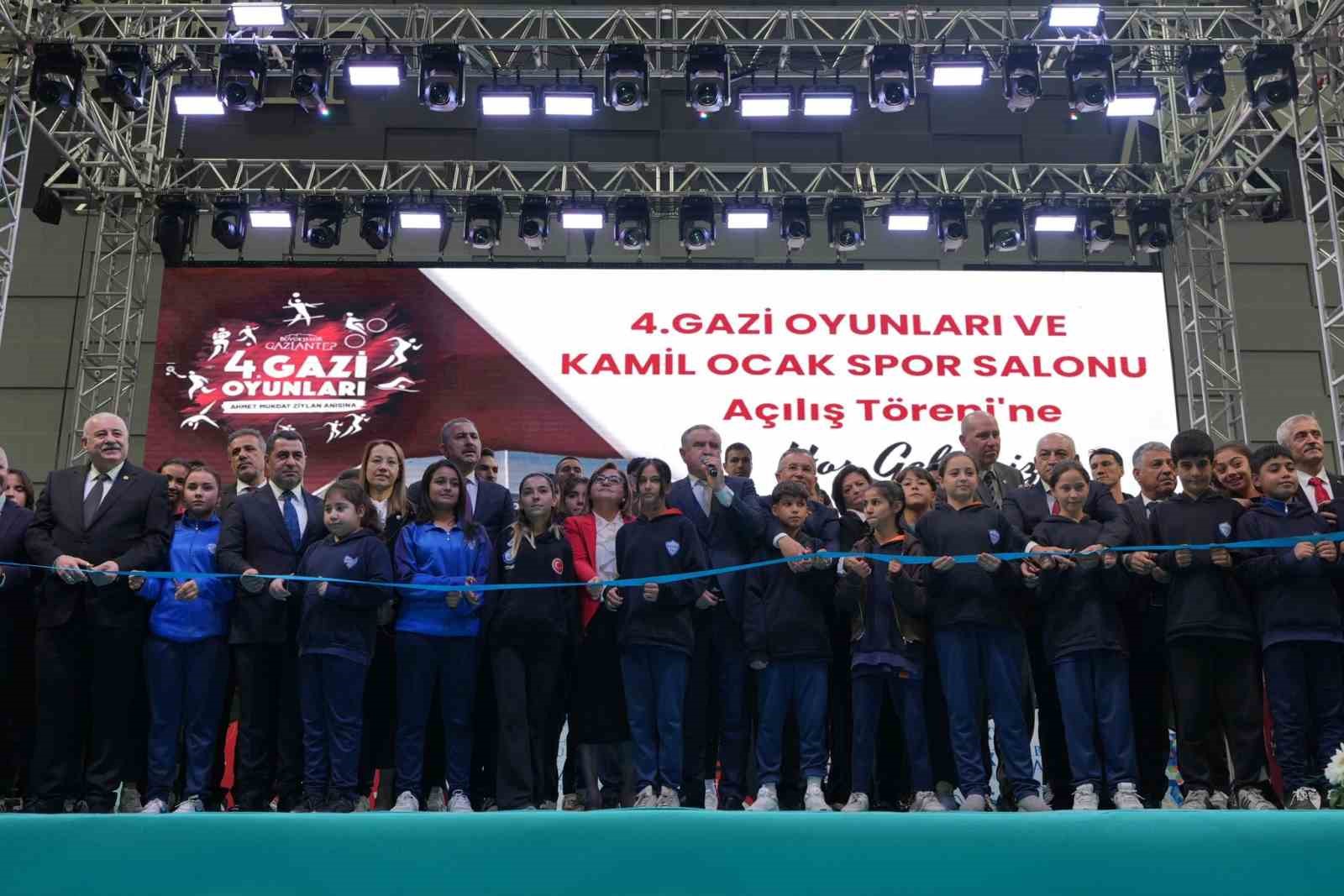 AK Parti Gaziantep Milletvekili Bozgeyik: "Gaziantep sporla b&uuml;y&uuml;yor"
