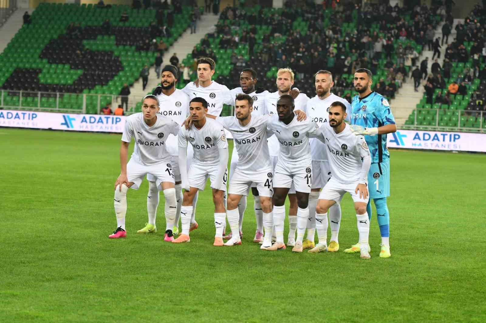 Trendyol 1. Lig: Sakaryaspor: 0 - Manisa Futbol Kul&uuml;b&uuml;: 2
