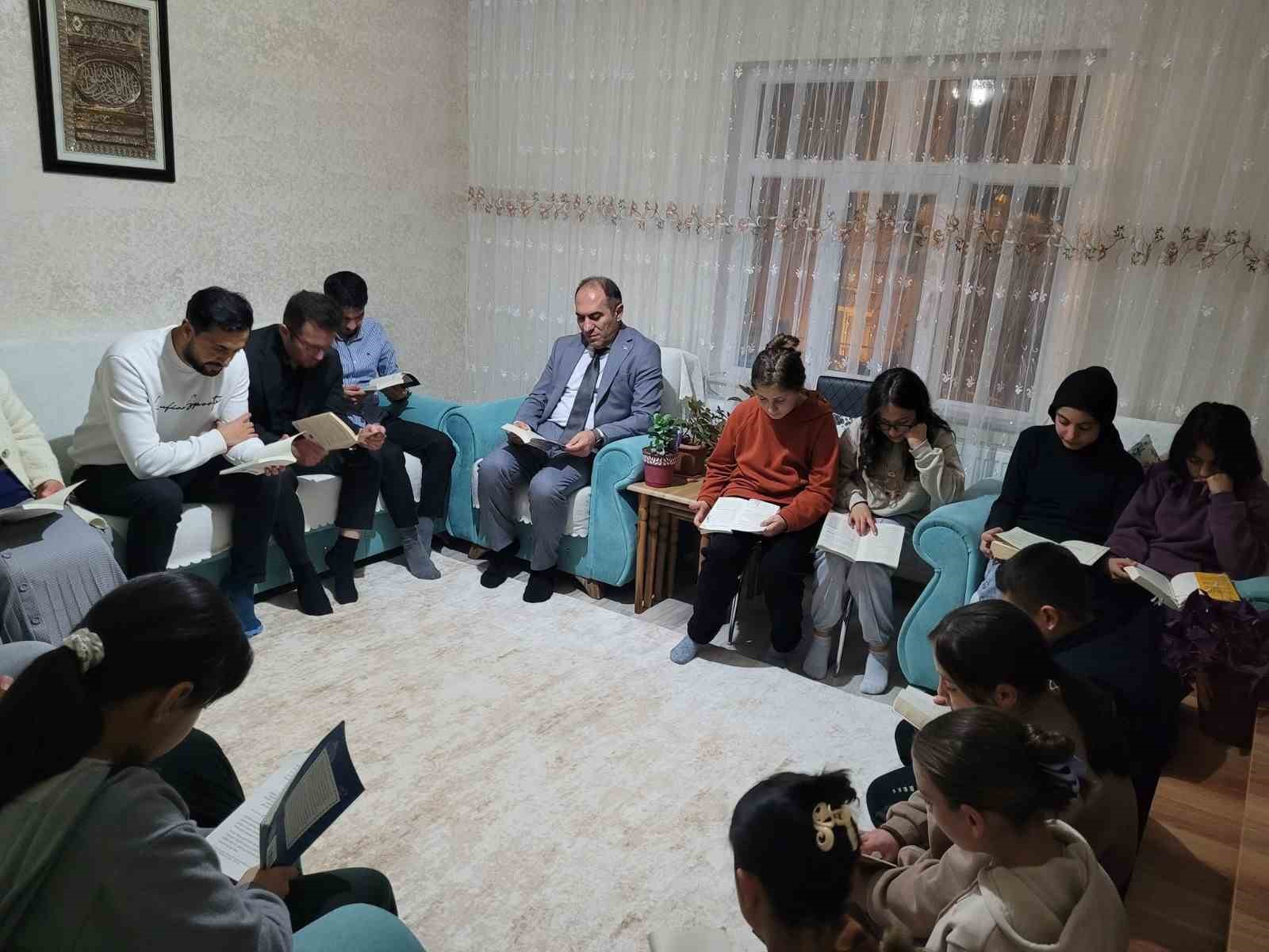 Bitlis&rsquo;te "Ailece Kitap Okuyoruz" buluşması
