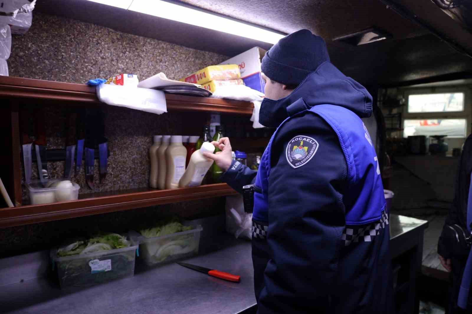 Zabıtadan balık&ccedil;ı teknelerine yılbaşı denetimi
