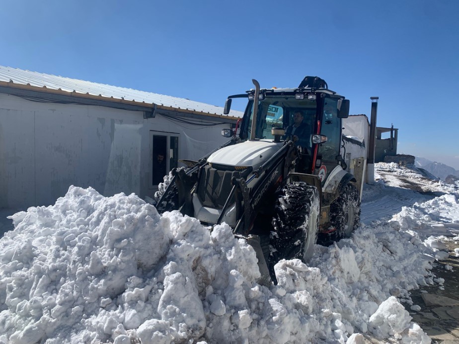 Sibirya soğukları kapıya dayandı: Bazı illerde kar yağışları başladı