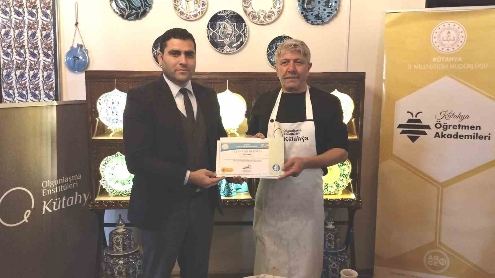 K&uuml;tahya&rsquo;da "Kadim K&uuml;lt&uuml;r: &Ccedil;inicilik" başlıklı etkinlik d&uuml;zenlendi
