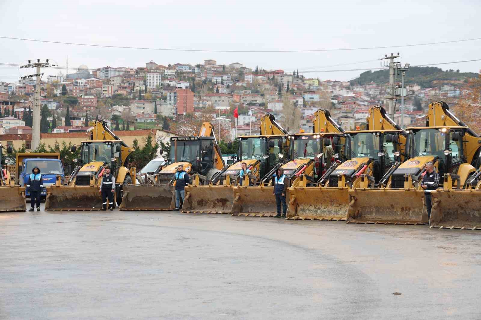 Gebze&rsquo;de kar alarmı: 425 personel ve 73 ara&ccedil;la teyakkuzda
