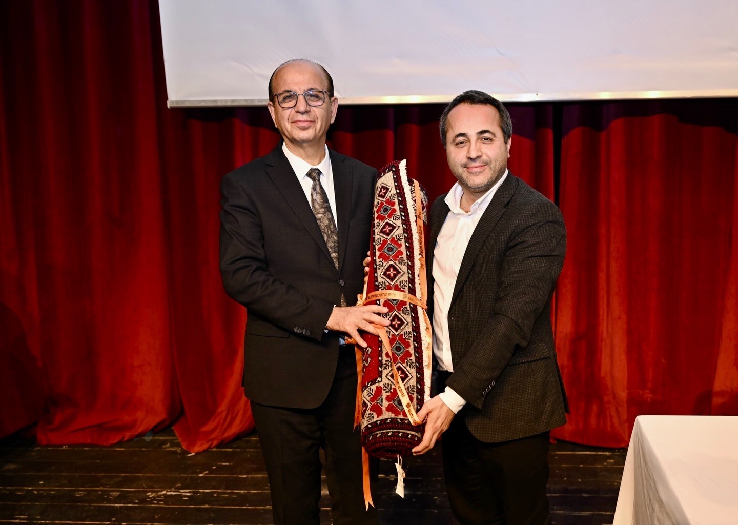 Malatya&rsquo;da &lsquo;Ter&ouml;rs&uuml;z T&uuml;rkiye" konferansı
