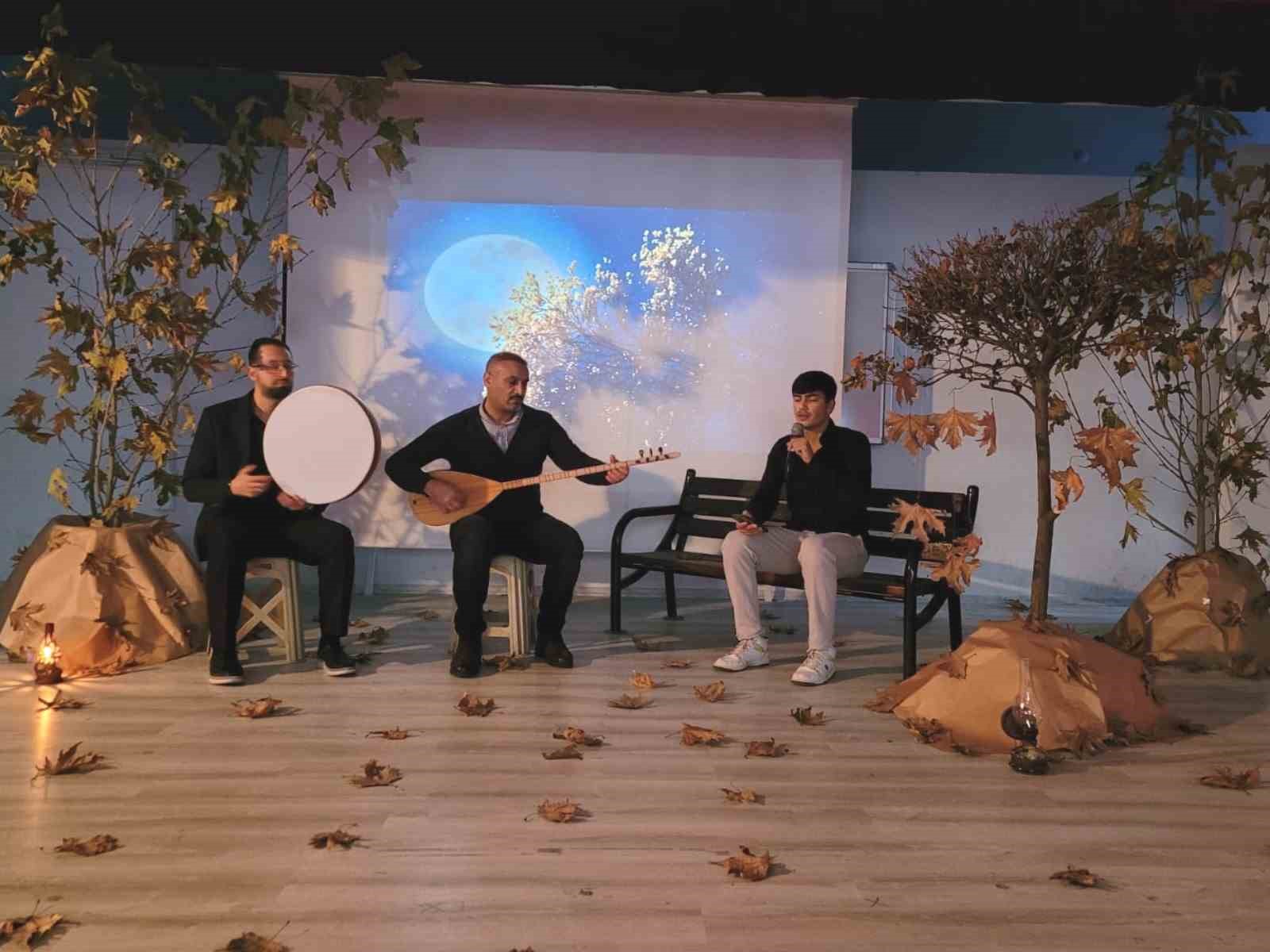 Sanatla buluşan gen&ccedil; yetenekler beğeni topladı
