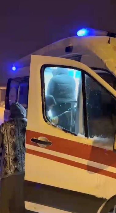 Kars&rsquo;ta kar engelini aşan sağlık ekipleri hasta vatandaş i&ccedil;in seferber oldu
