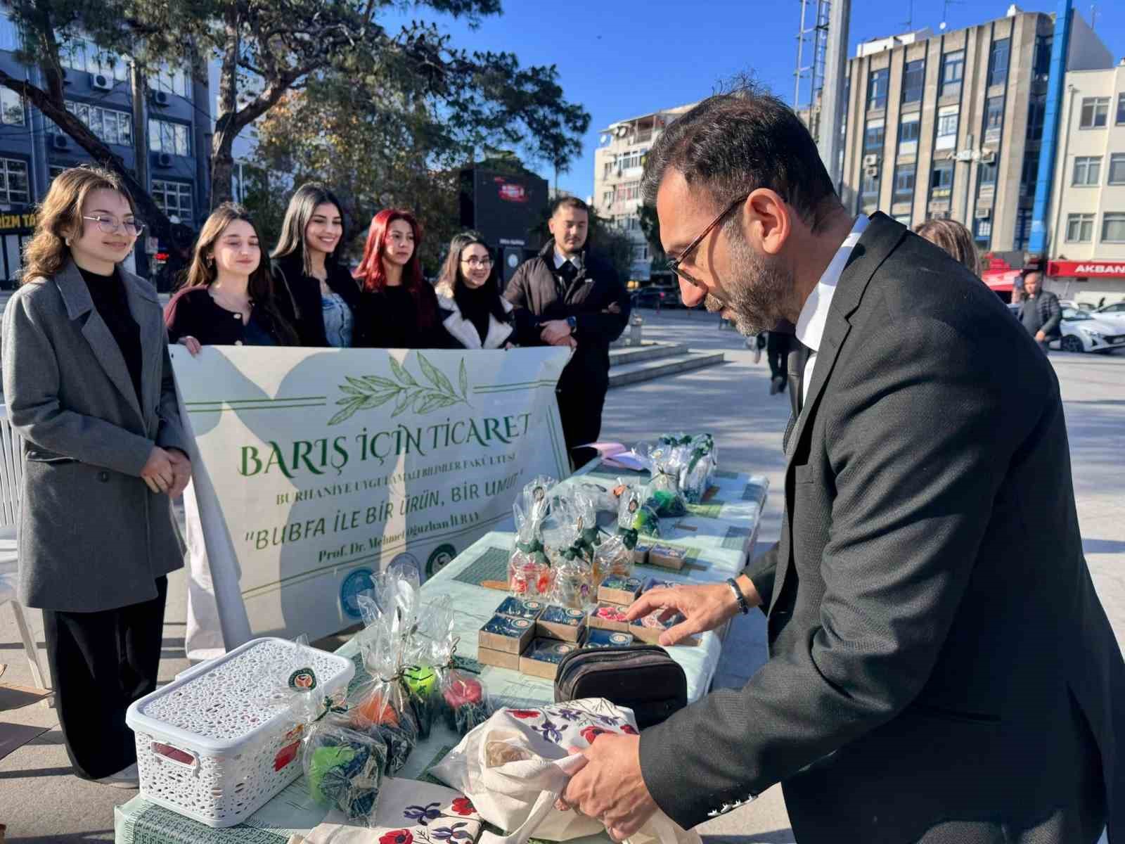 Filistinli &Ccedil;ocukların Eğitimine Anlamlı Destek
