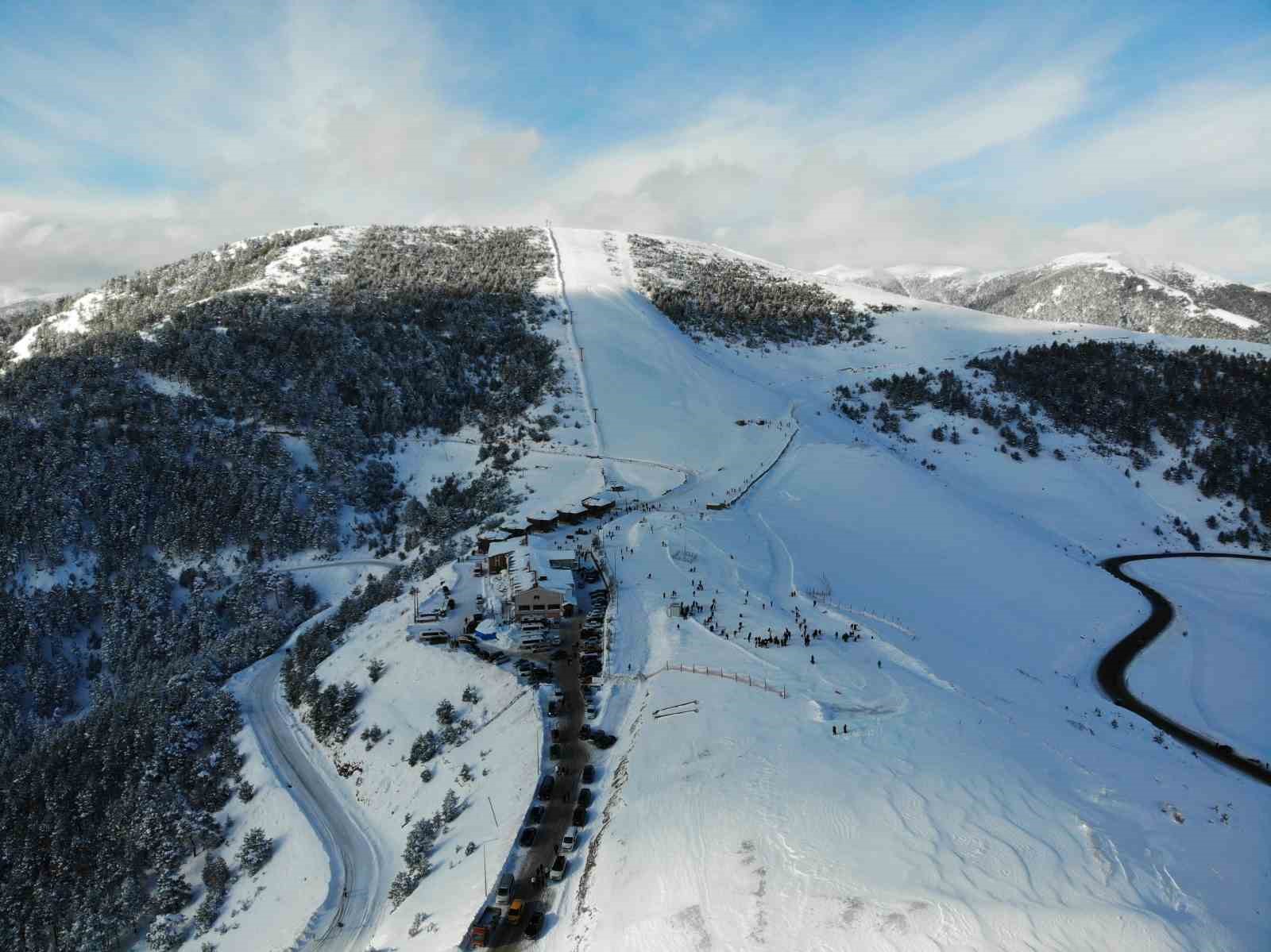 Zigana G&uuml;m&uuml;şkayak&rsquo;ta hafta sonu yoğunluğu yaşandı

