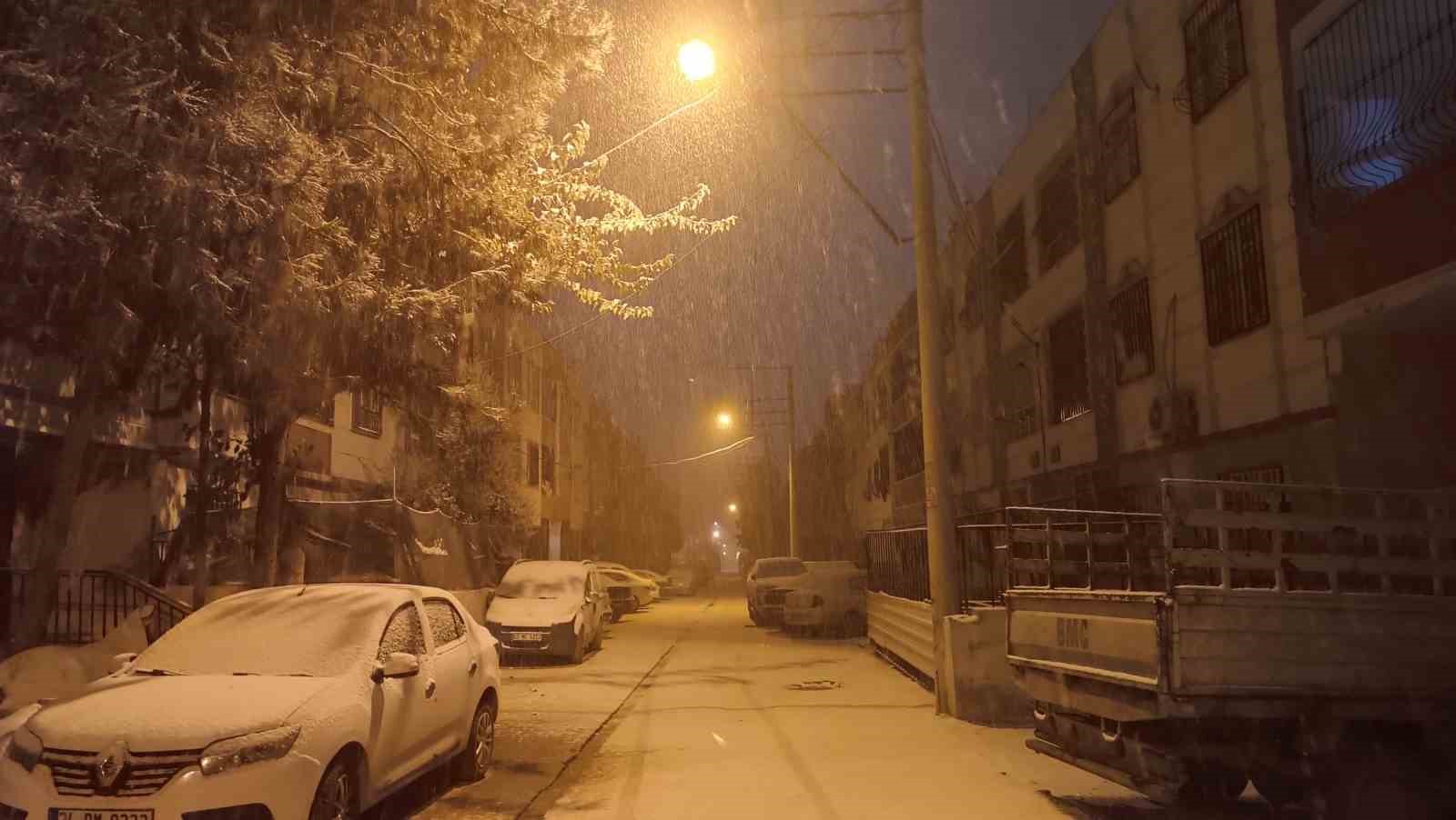 Şanlıurfa&rsquo;da yoğun kar yağışı
