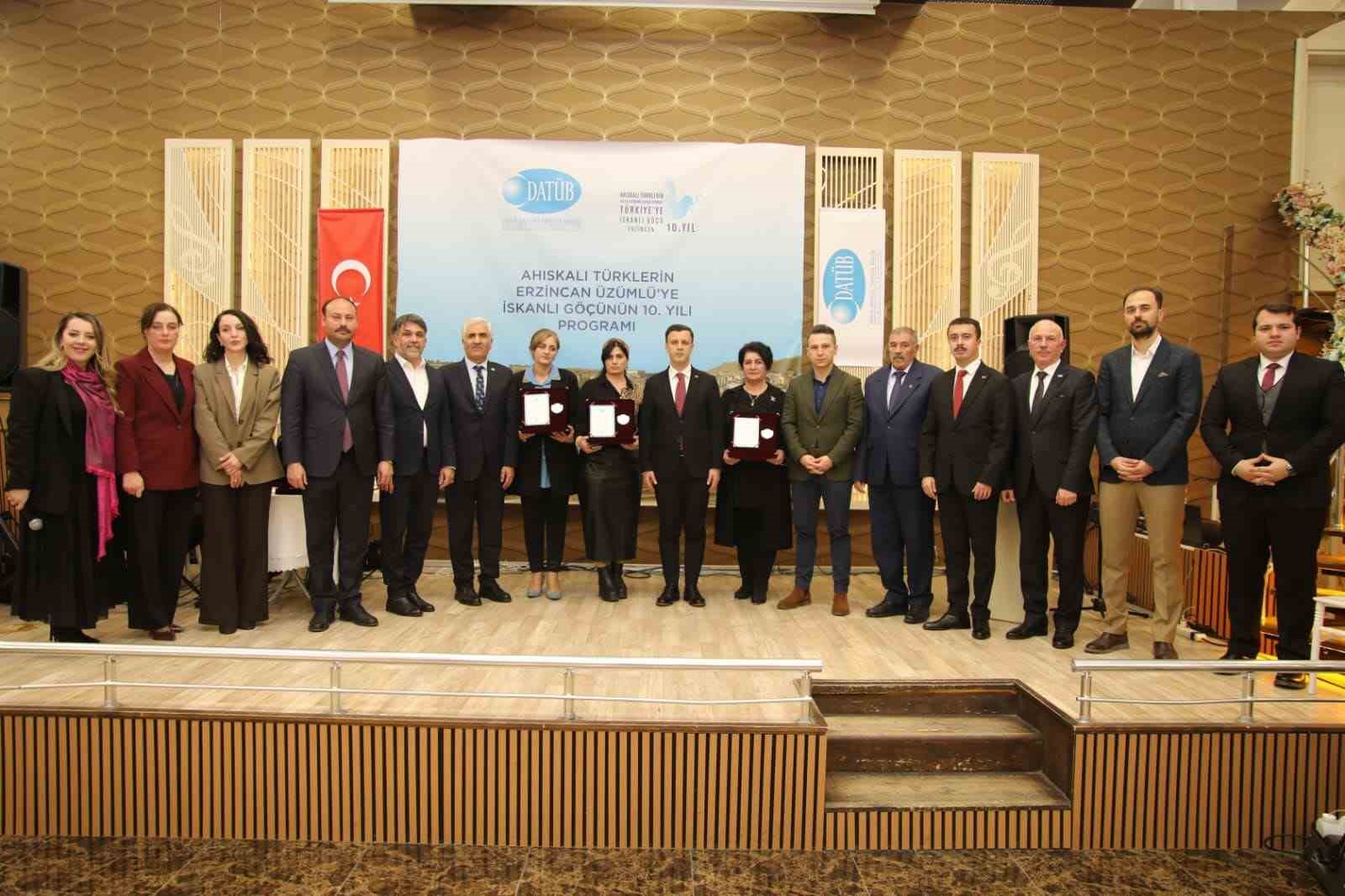 Ahıskalı T&uuml;rklerin &Uuml;z&uuml;ml&uuml;&rsquo;ye iskanlı g&ouml;&ccedil;&uuml;n&uuml;n 10. yılı kutlandı
