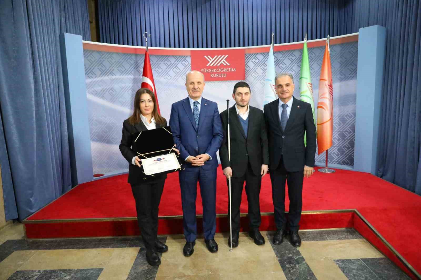 SA&Uuml;, Engelsiz &Uuml;niversite Program Nişanı&rsquo;nda T&uuml;rkiye birincisi oldu
