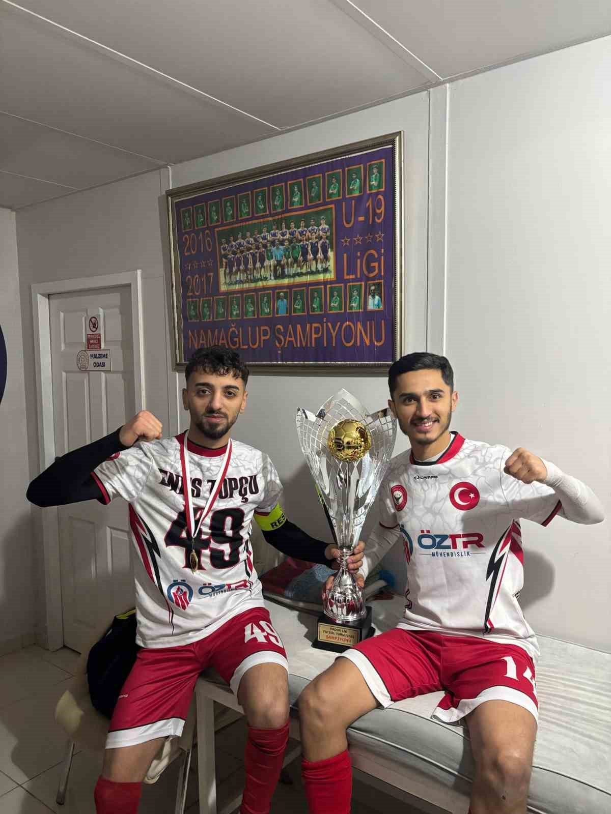 Major Futbol Ligi’nde Ovalıbağ FK şampiyon oldu