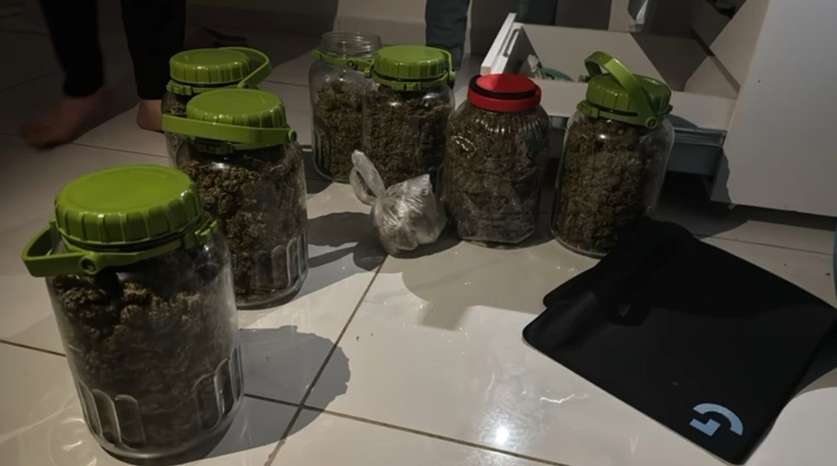 Sakarya&rsquo;da yılbaşı &ouml;ncesi uyuşturucu operasyonu: 7 ş&uuml;pheli yakalandı
