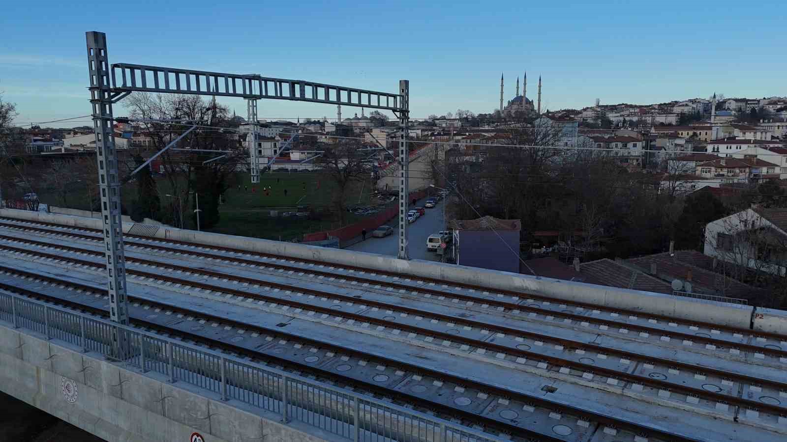 Hızlı tren projesi Edirne etabının y&uuml;zde 98&rsquo;i tamamlandı
