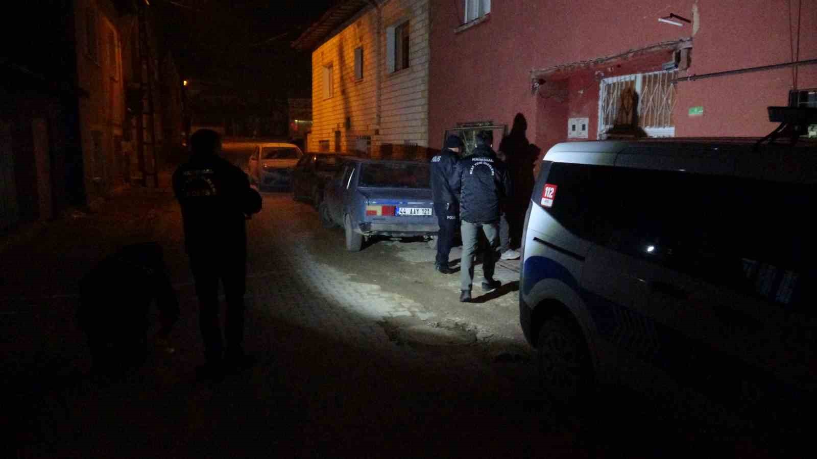 Şofbenden sızan gazdan zehirlenen gen&ccedil; hastaneye kaldırıldı
