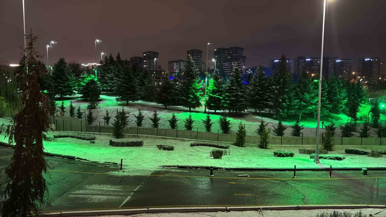 Ankara&rsquo;da kar yağışı etkili oldu
