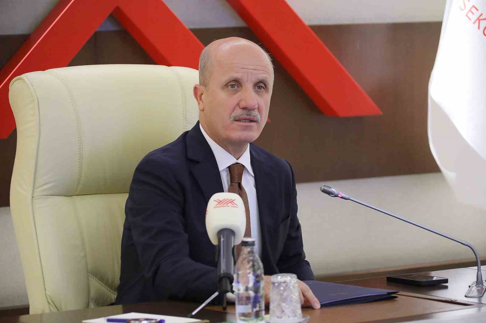 Rekt&ouml;r Hacım&uuml;ft&uuml;oğlu, Y&Ouml;K&rsquo;te d&uuml;zenlenen "Anadolu&rsquo;da afiliye olan &uuml;niversiteler" toplantısına katıldı
