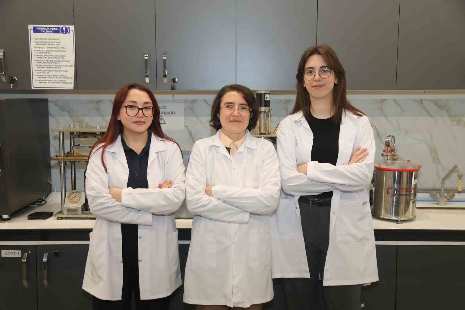 BT&Uuml; &ouml;ğrencileri TUSAŞ u&ccedil;akları i&ccedil;in &uuml;retiyor
