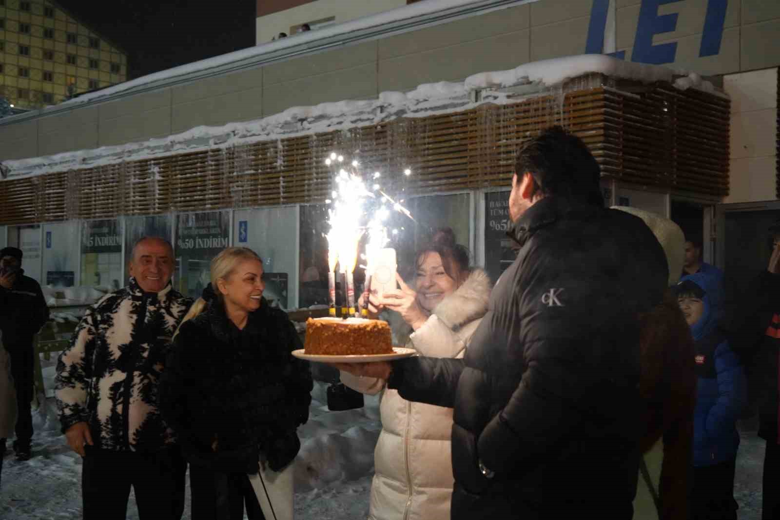 Paland&ouml;ken Kayak Merkezi&rsquo;nde yılbaşı coşkusu
