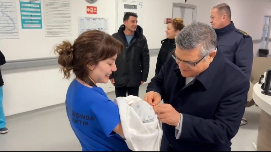 Sinop&rsquo;ta yeni yılın ilk bebeği
