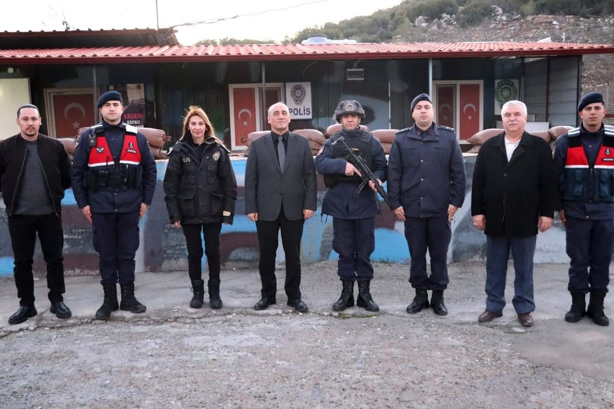 Kaymakam İlhan yeni yılda kolluk kuvvetleri ile bir araya geldi