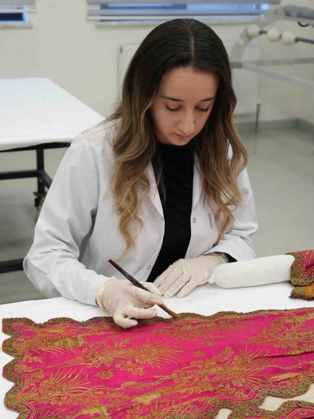 Bakan Ersoy: "&Uuml;lkemiz, d&uuml;nyadaki sayılı b&uuml;y&uuml;k ve hızlı &uuml;retim kapasitesine sahip konservasyon merkezlerinden birine sahip"
