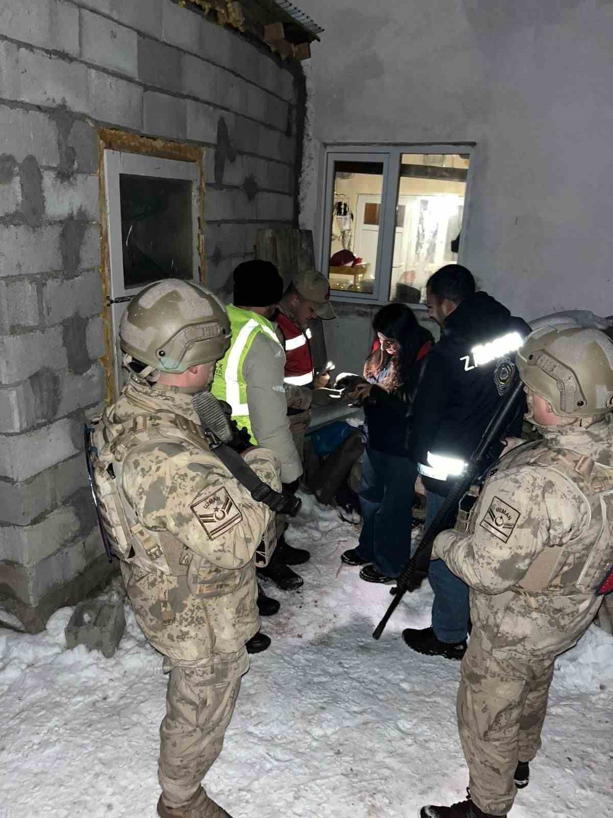 Tunceli&rsquo;de yavru k&ouml;peğe eziyet eden şahıs tutuklandı
