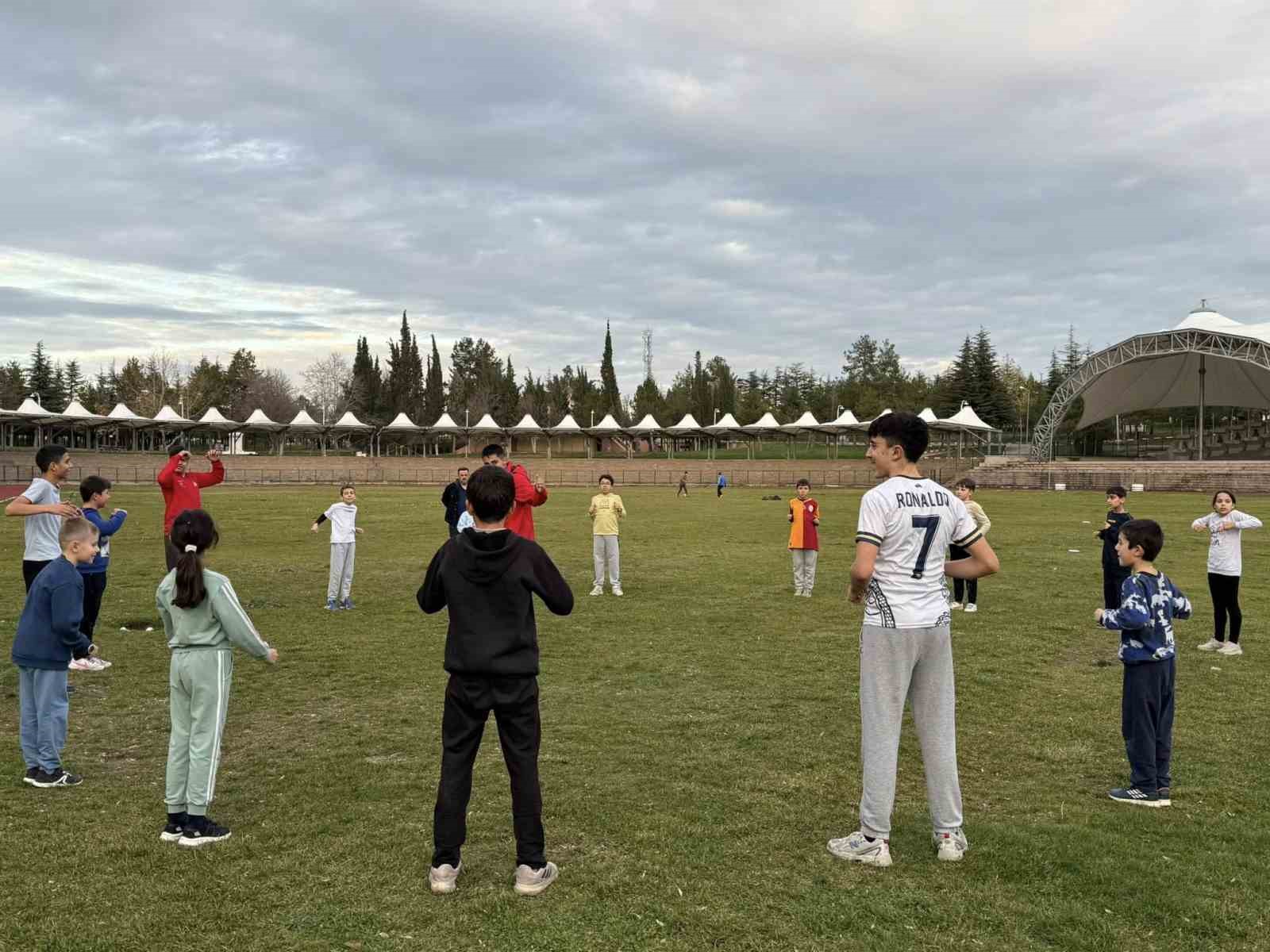 Bilecik’te atletizm spor okullarına yoğun ilgi