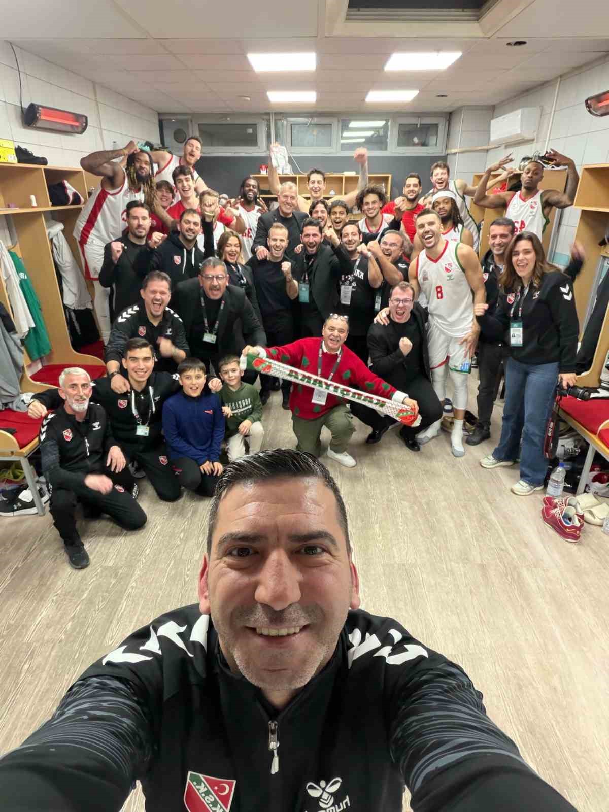 Karşıyaka Basketbol, üçüncü galibiyetini aldı