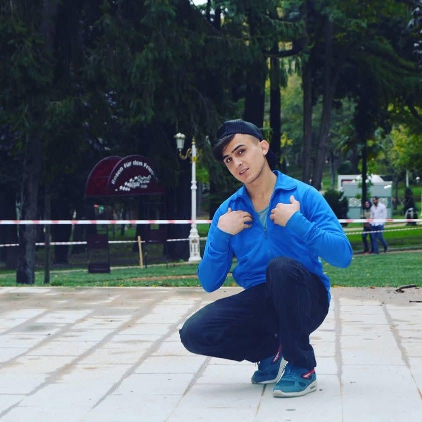 Küçükçekmece’deki silahlı saldırıda ölenlerin cenazeleri Adli Tıp Kurumuna getirildi