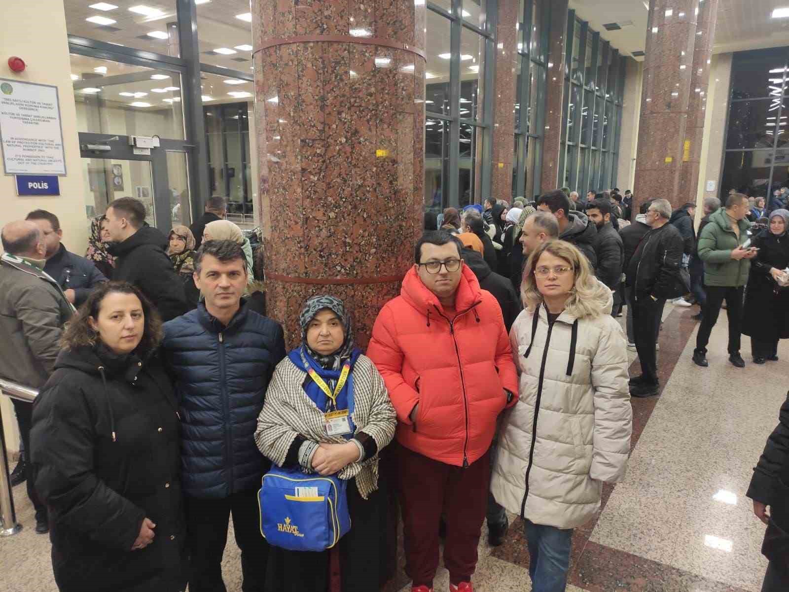 Yenişehir Uluslararası Havalimanı&rsquo;nda umre yoğunluğu: Yıllık 20 bin yolcu hedefine ulaşıldı
