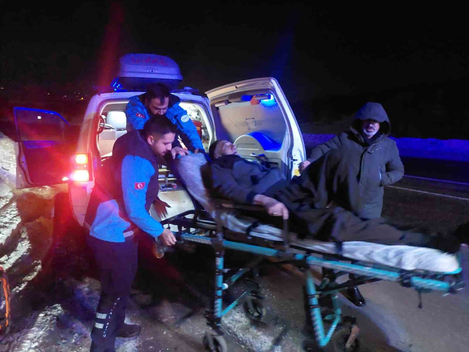 UMKE&rsquo;den zorlu kış şartlarında hasta kurtarma operasyonu
