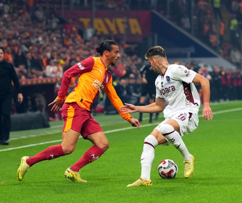 Galatasaray ile Trabzonspor, Turkcell S&uuml;per Kupa yarı finalinde karşılaşacak