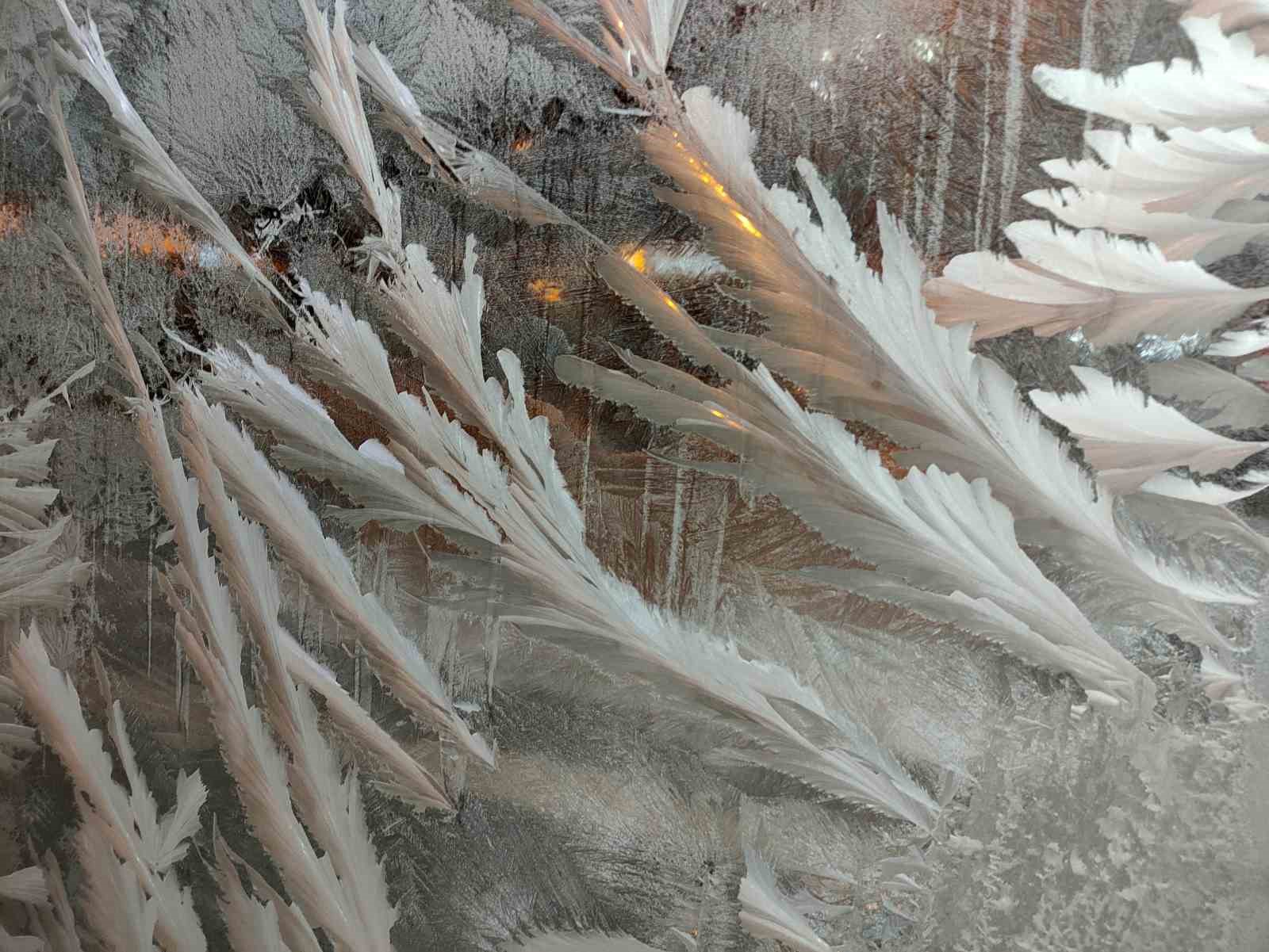 Ardahan&rsquo;da Sibirya soğukları başladı, G&ouml;le eksi 36&rsquo;yı g&ouml;rd&uuml;
