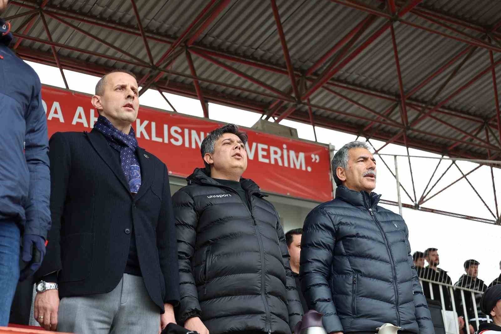 S&ouml;ğ&uuml;tspor zorlu deplasmandan puanla d&ouml;nmesi bildi
