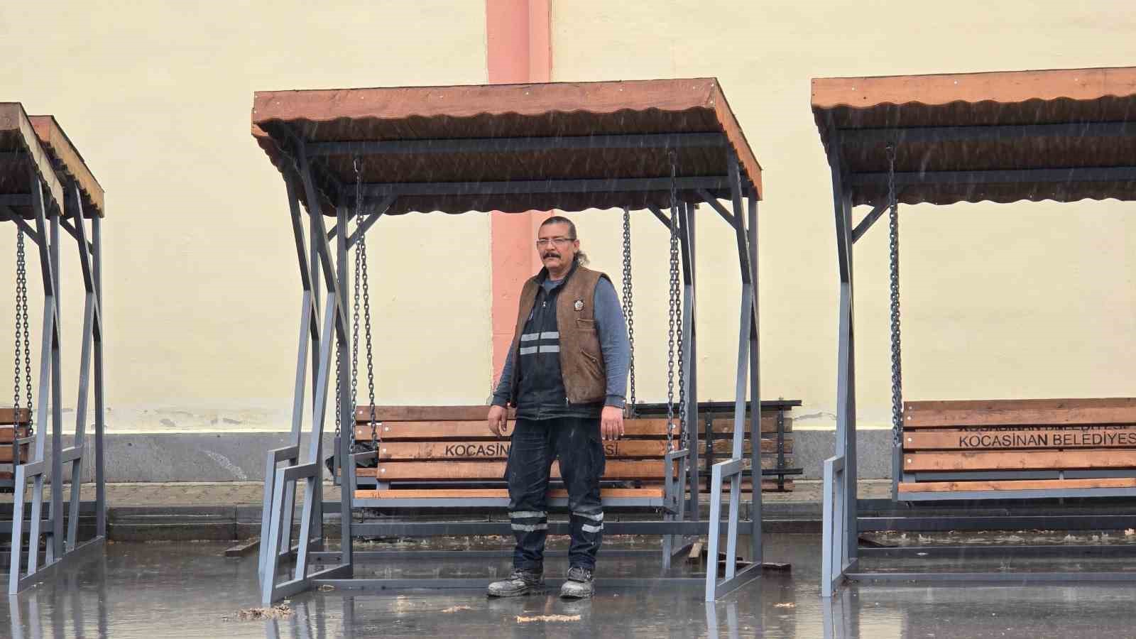 Başkan &Ccedil;olakbayrakdar: "Şehrimizin ihtiya&ccedil;larını fabrika gibi &ccedil;alışan kendi at&ouml;lyelerimizde &uuml;retiyoruz"
