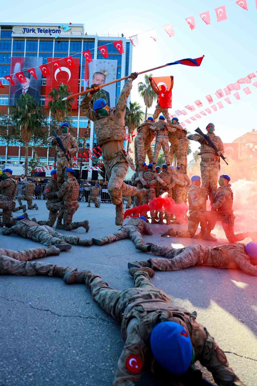 Adana&rsquo;nın d&uuml;şman işgalinden kurtuluşu coşkuyla kutlandı
