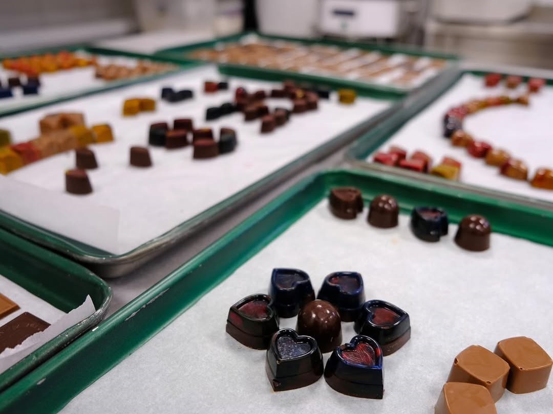 Tokat&rsquo;ta koruma altındaki &ccedil;ocuklara &ccedil;ikolata yapım eğitimi verildi
