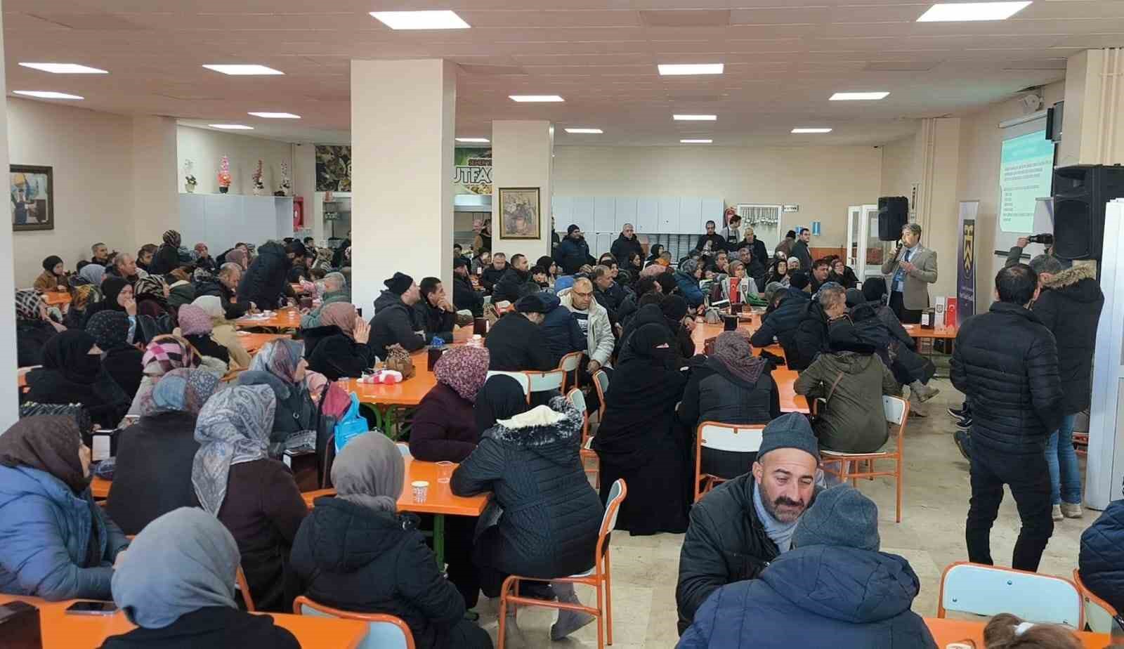 Atat&uuml;rk &Uuml;niversitesi &Ouml;zel Vakıf Okulları bursluluk sınavı, yoğun katılımla ger&ccedil;ekleşti
